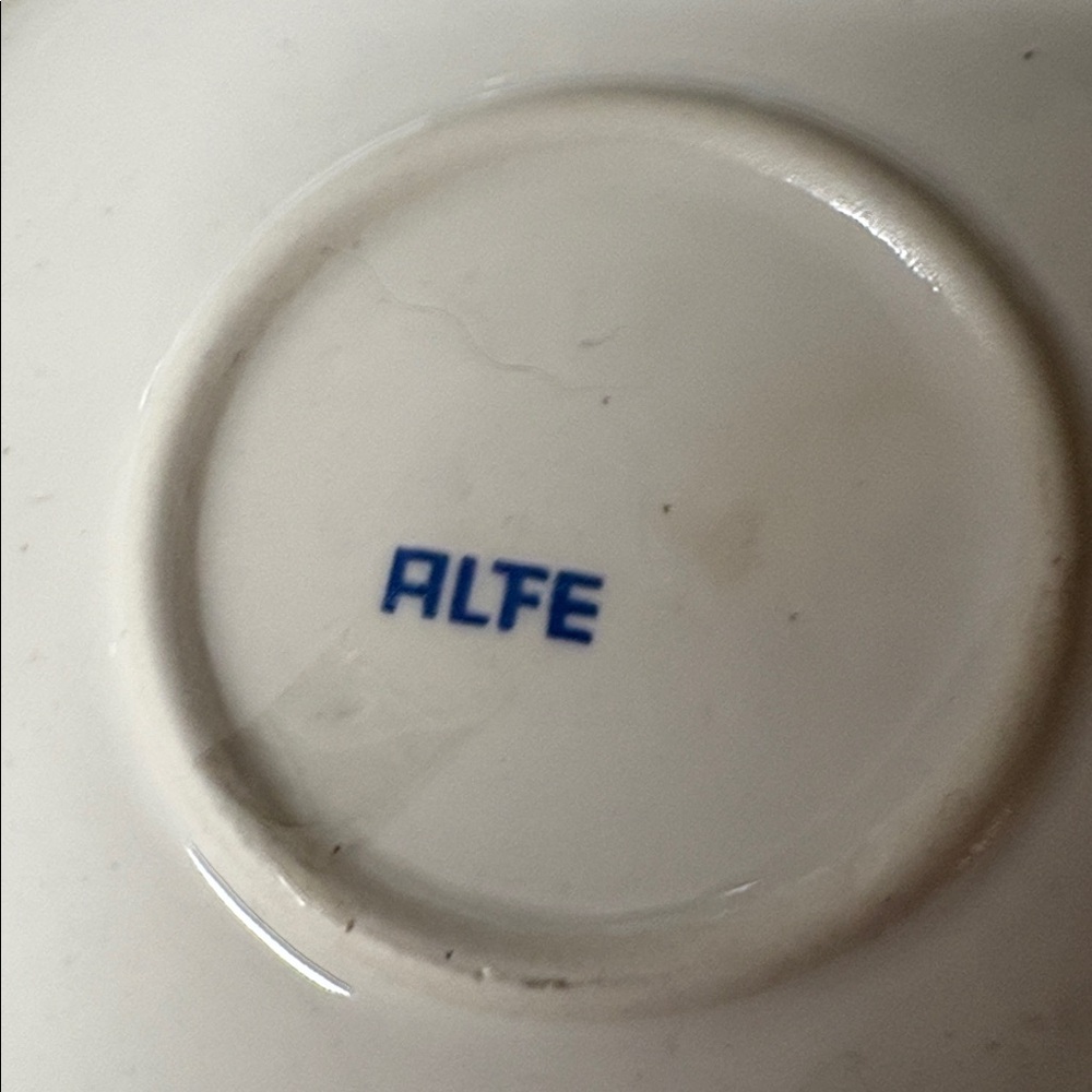 Blue and White Charcuterie themed butter or sauce dish with lid - Picture 5 of 6